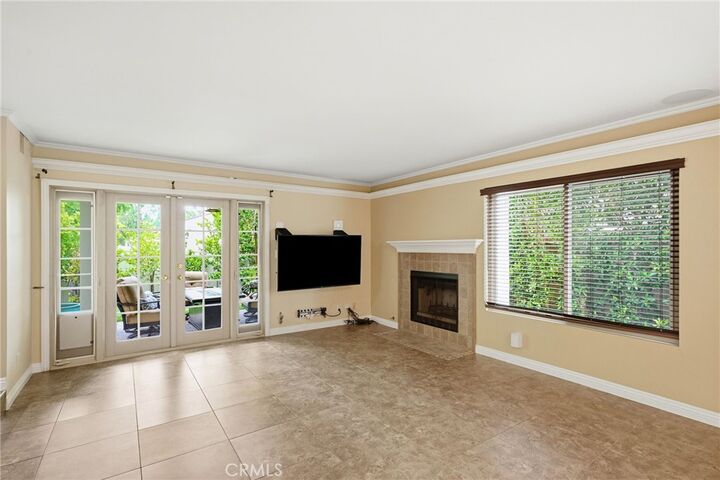 Property Photo: 2609 Calle Elegante CA 91360