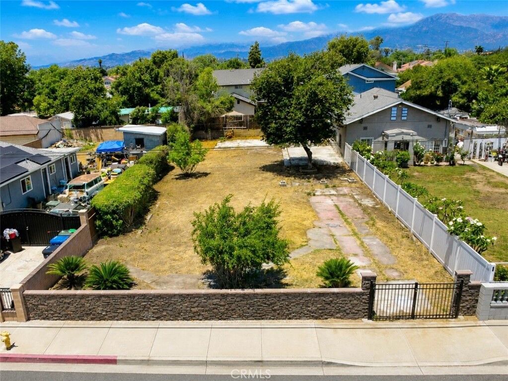 Property Photo:  949 W Grand Ave  CA 91766 