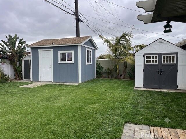 Property Photo:  886 Joann Street  CA 92627 
