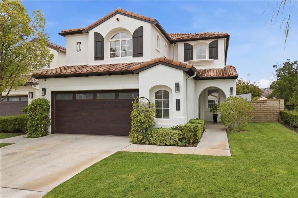 Property Photo: 23505 Gentian Court CA 91354