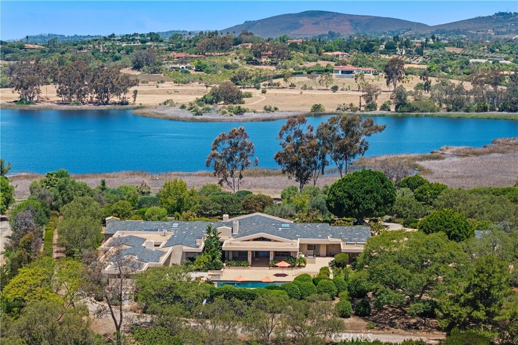 Property Photo:  6533 Lago Lindo  CA 92067 