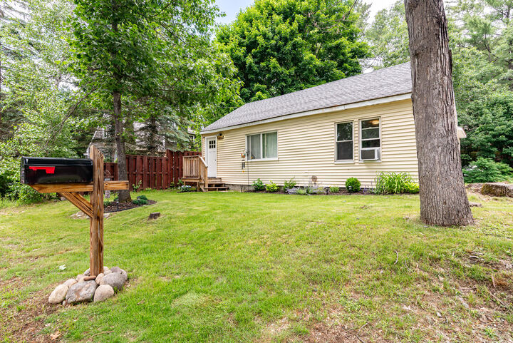 Property Photo:  40 Hutchinson Street  ME 04073 