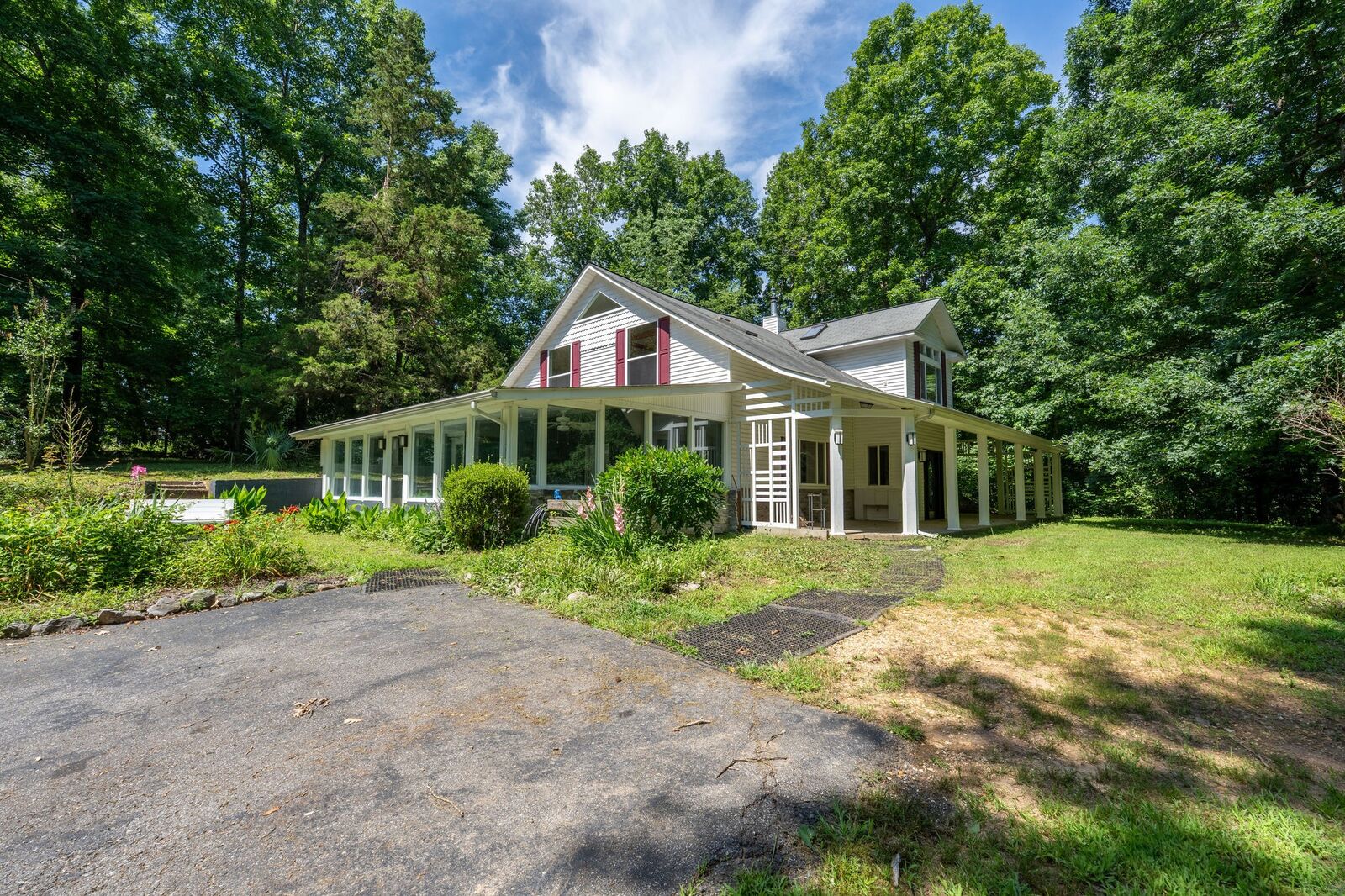 Property Photo:  265 Roanoke Creek Rd  TN 38450 