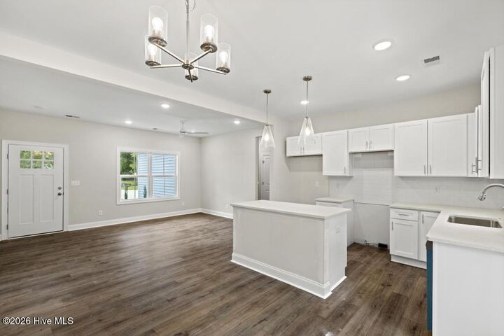 Property Photo: 105 Plum Court NC 28425