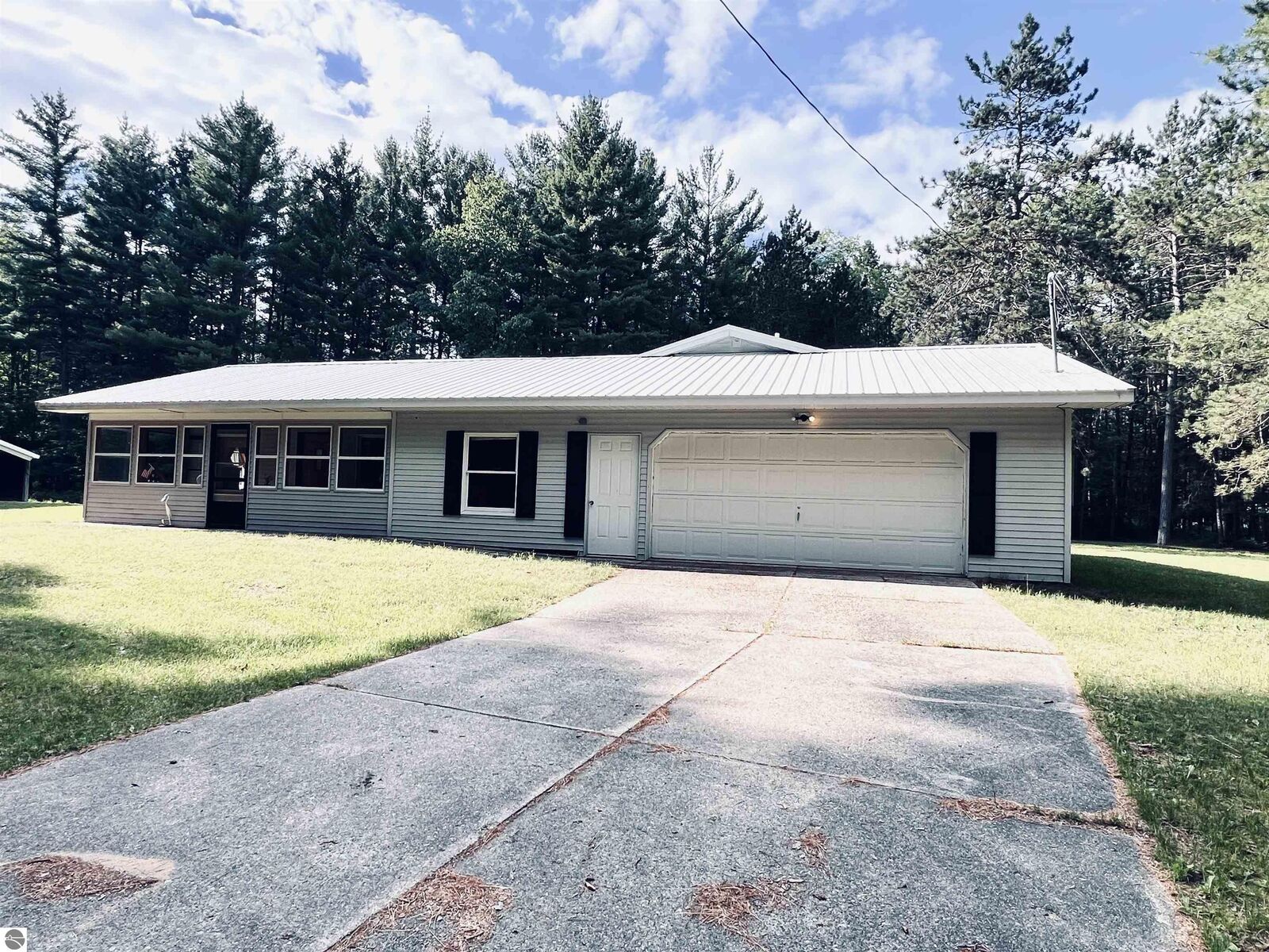 Property Photo:  5905 E Moorestown Road  MI 49651 