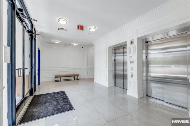 Property Photo:  85 Ridge Road 202  NJ 07031 