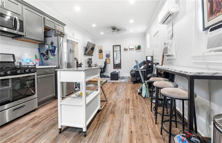 Property Photo:  411 Nursery Avenue  LA 70005 