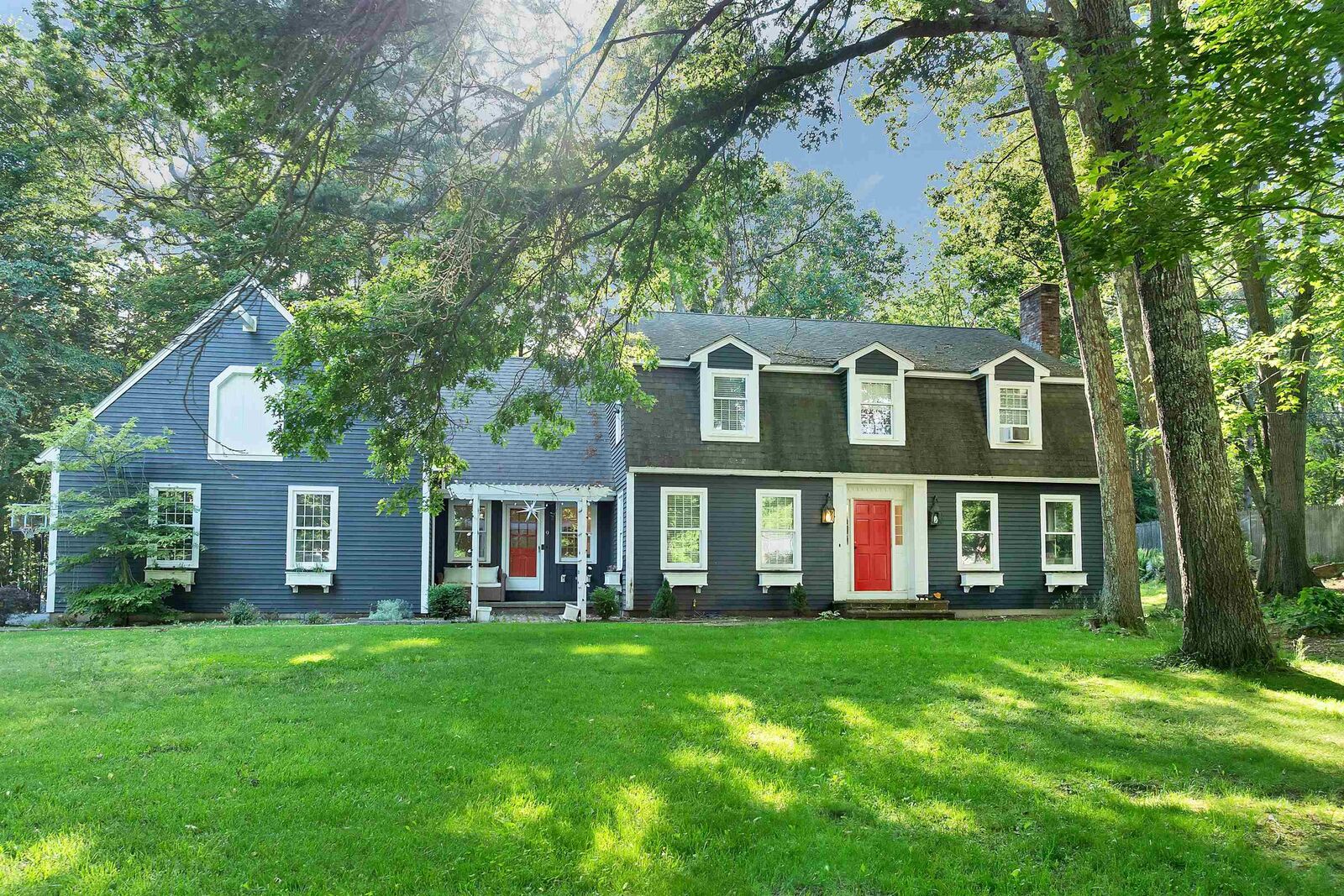 Property Photo: 9 Meadowview Drive NH 03865