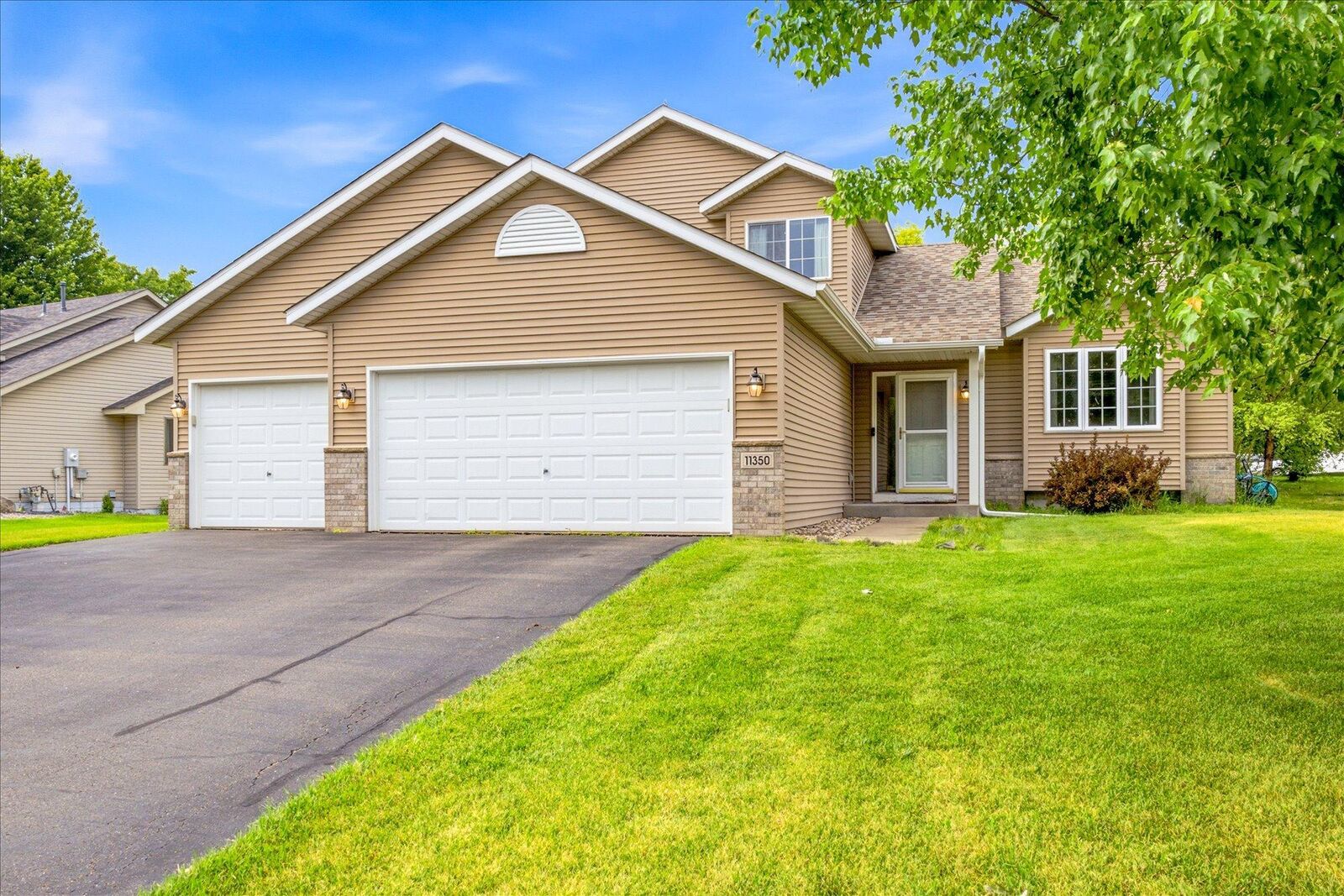 Property Photo:  11350 53rd Street NE  MN 55301 