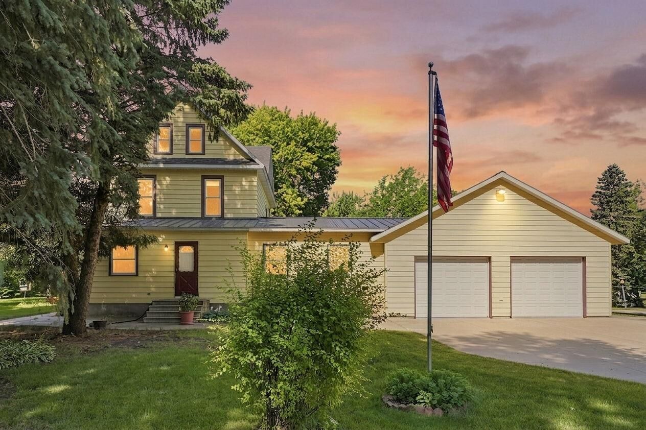 Property Photo: 120 3rd Street W MN 55342