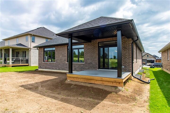 Property Photo: 93 Duchess Drive ON N4B 0B3