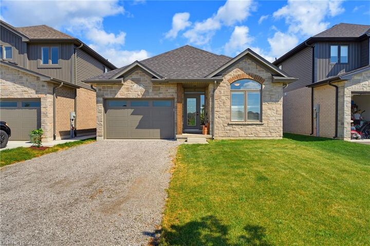 131 Craddock Boulevard — photo 1