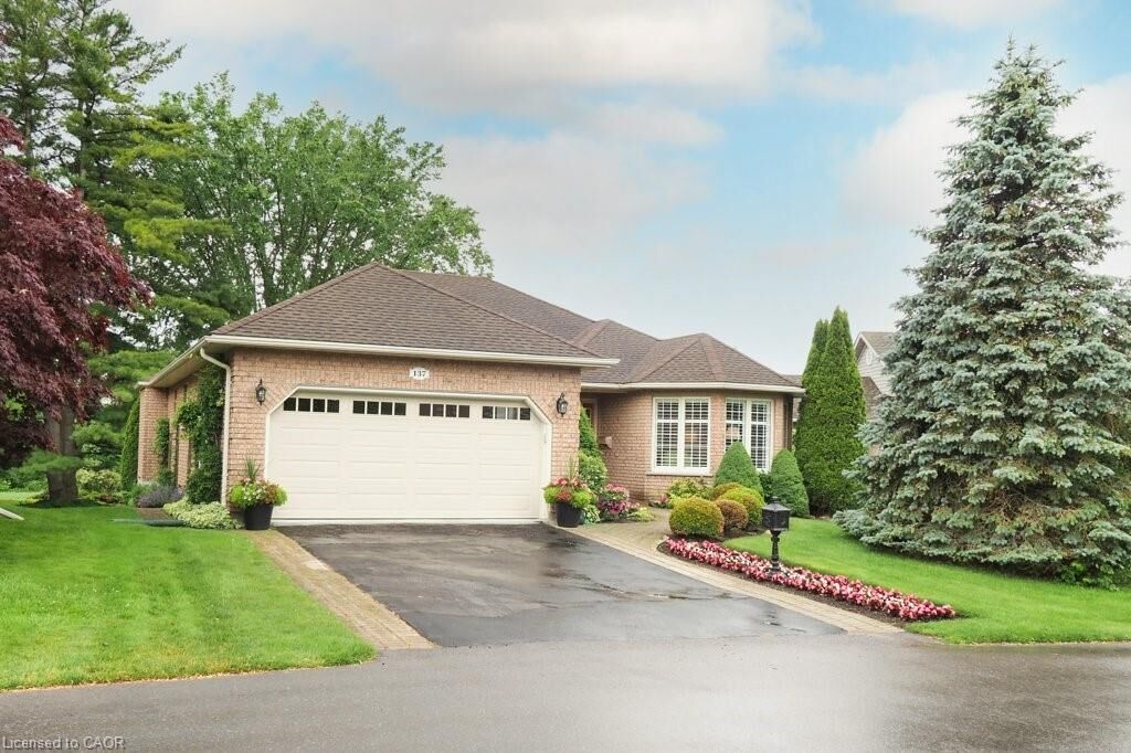 Property Photo: 137 Foxboro Drive ON N3A 3N2