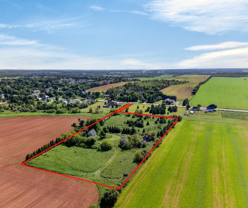 Property Photo: 162 Rte 20 PE C0B 1M0