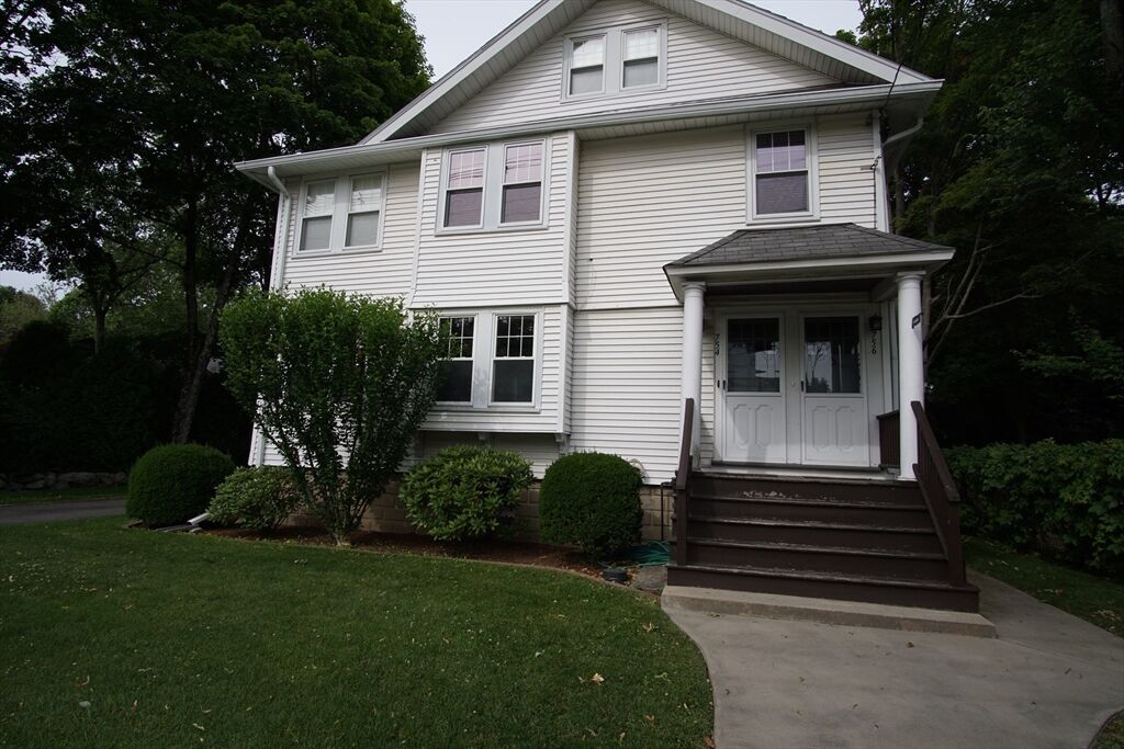 Property Photo:  754 Massachusetts Avenue 1  MA 02420 