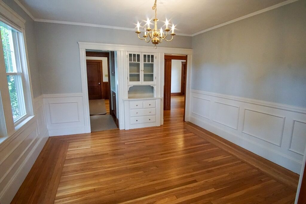 Property Photo:  754 Massachusetts Avenue 1  MA 02420 