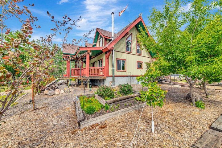 Property Photo:  28051 Grid Rd 795  SK S0M 2T0 