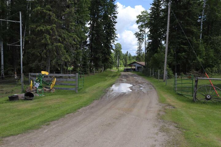 Property Photo: 54013 Range Road 161 AB T7E 3H4