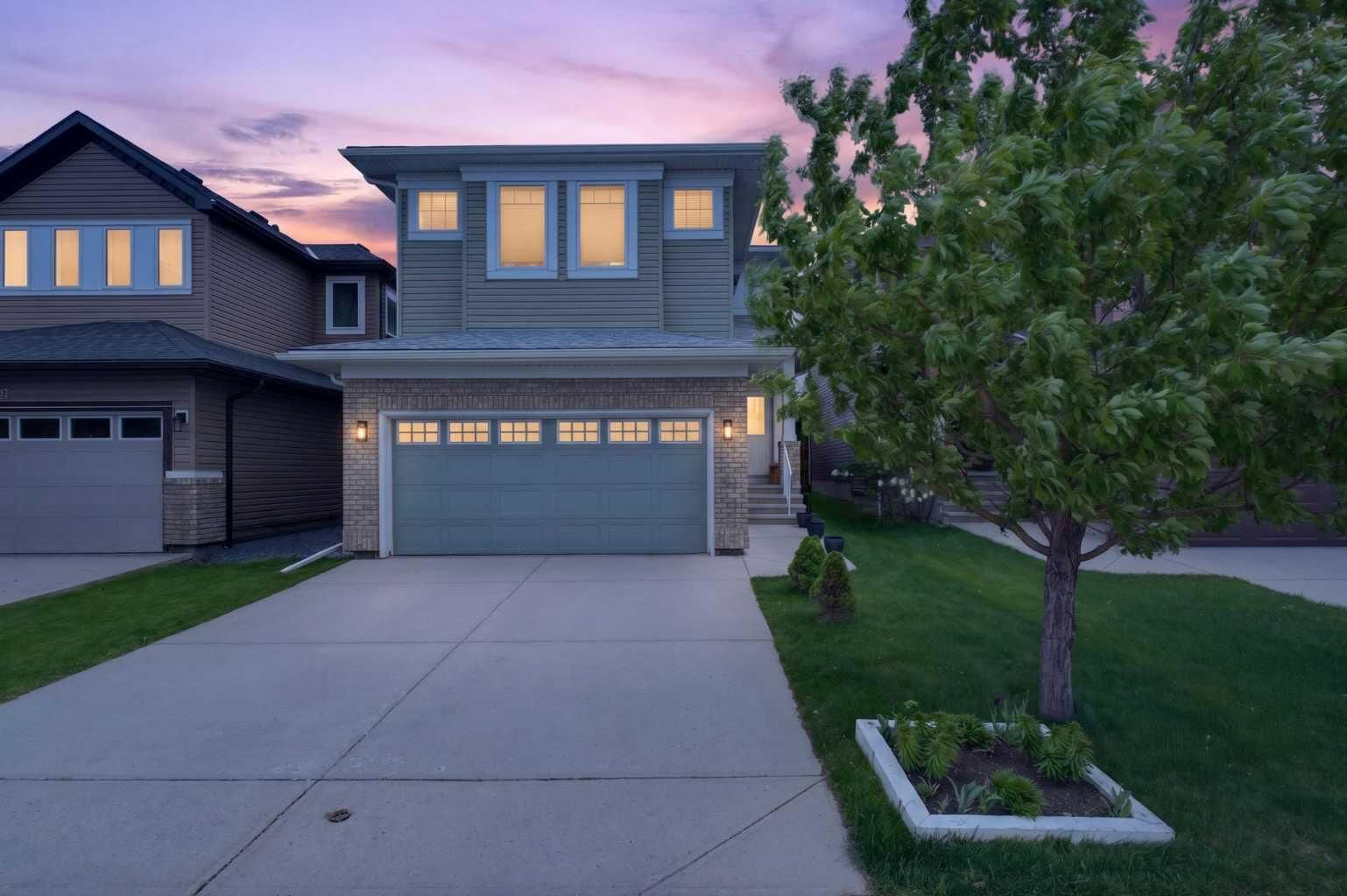Property Photo: 96 Evansdale Way NW AB T3P 0C1
