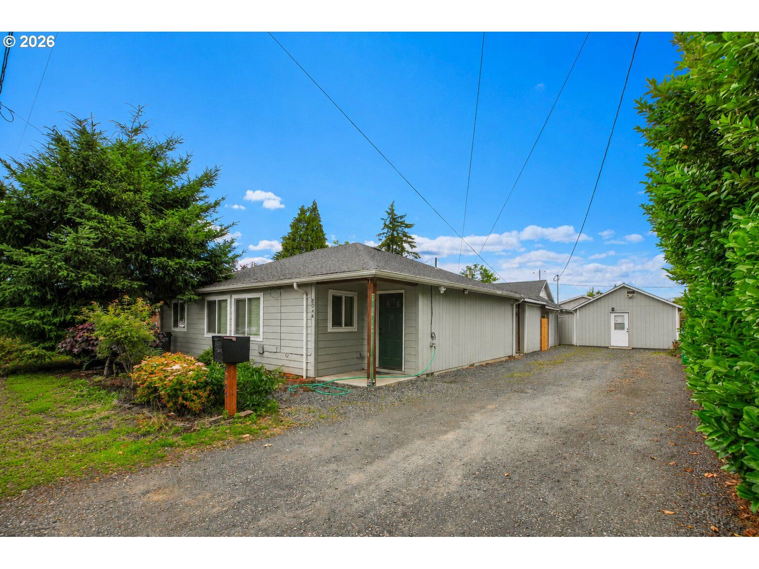 Property Photo: 8044 SE Malden St OR 97206