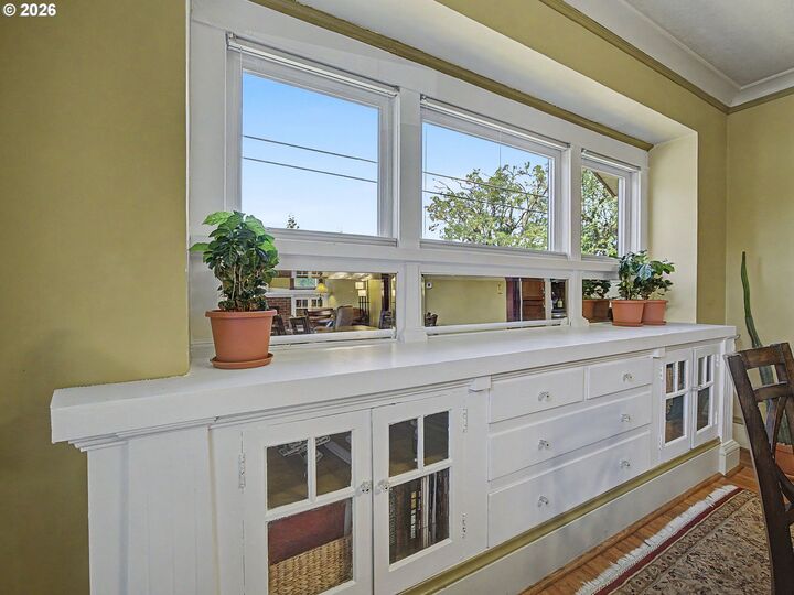 Property Photo:  5774 NE Garfield Ave  OR 97211 