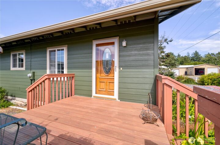 Property Photo: 1709 263rd Place WA 98640