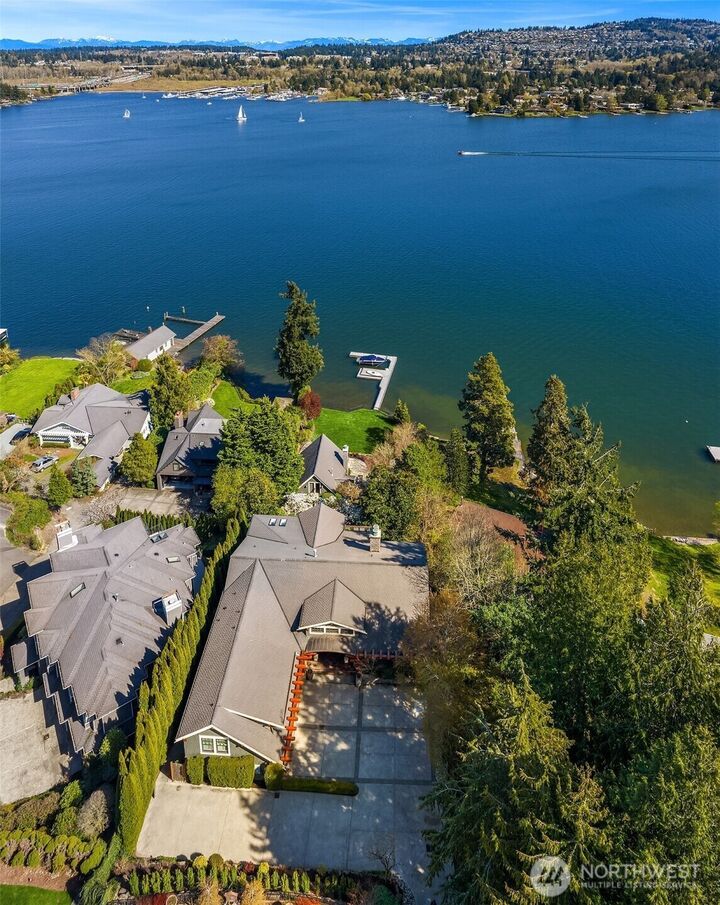 Property Photo:  4102  100th Avenue SE  WA 98040 