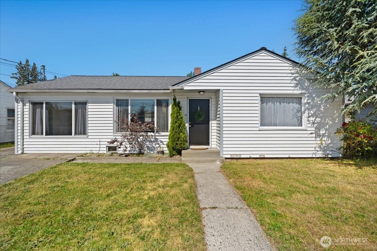 Property Photo:  1816 S Sprague Avenue  WA 98405 