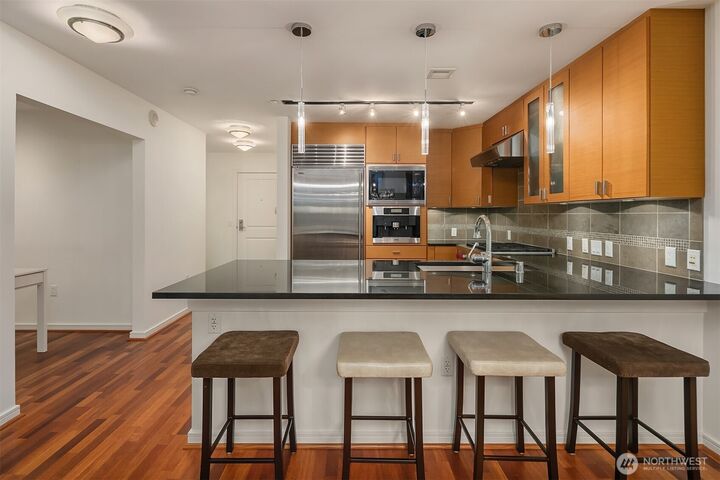 Property Photo:  819  Virginia Street 3206  WA 98101 