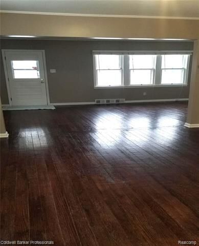 Property Photo:  991 Humphrey Avenue  MI 48009 