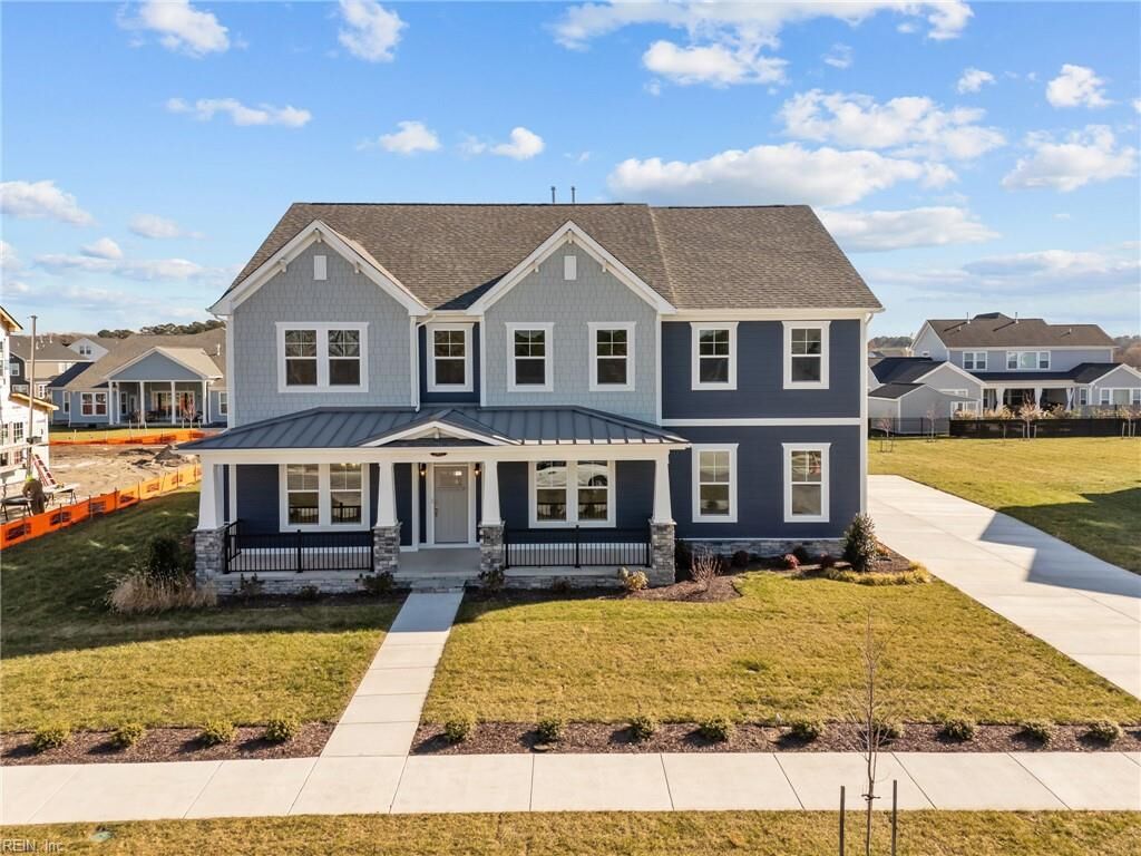 Property Photo: 520 Emerson Ln VA 23435