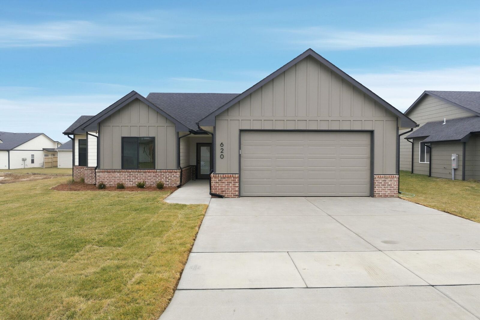 Property Photo: 620 Elmwood St KS 67147-1124