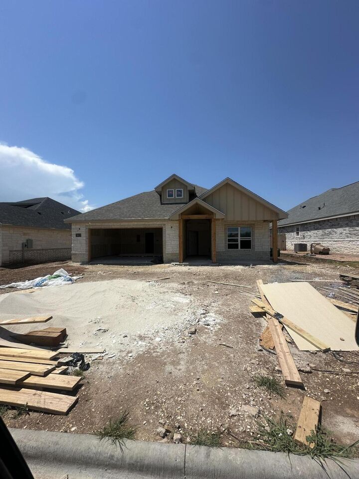 Property Photo: 3015 Cedarhill Drive TX 76904