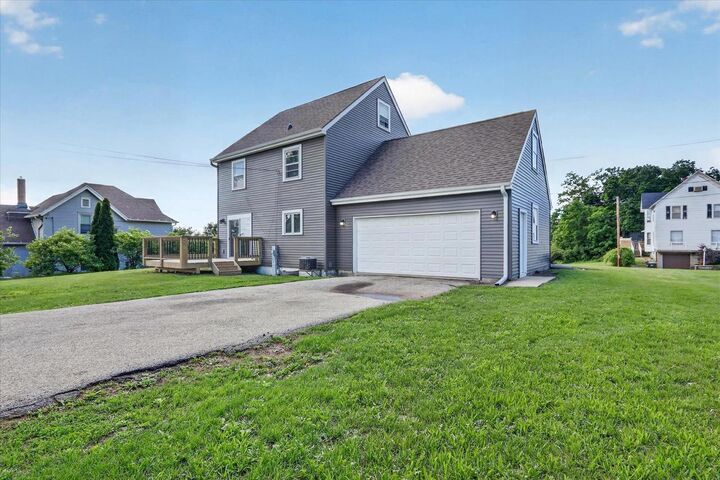 Property Photo: 215 Roosevelt Avenue WI 53511