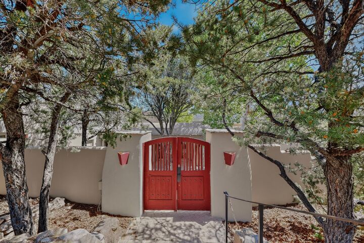 Property Photo: 1433 Old Sunset Trail NM 87501