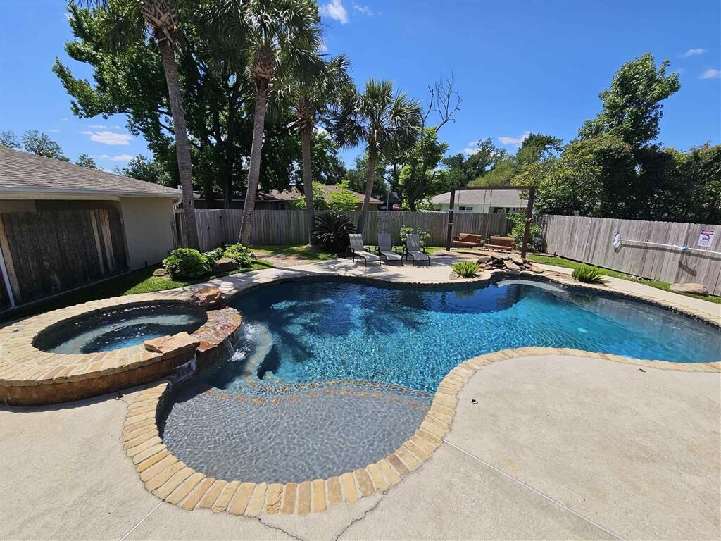 Property Photo: 317 Jeanine St Street LA 70605