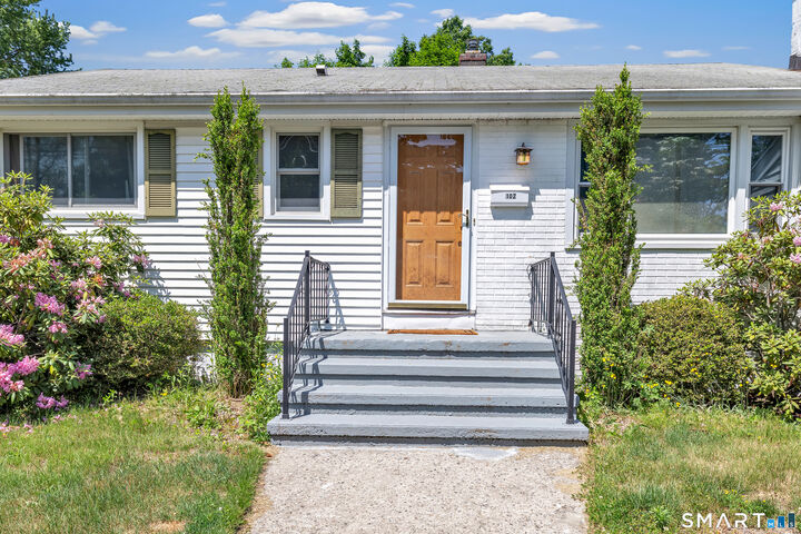 Property Photo:  102 Geneva Terrace  CT 06824 