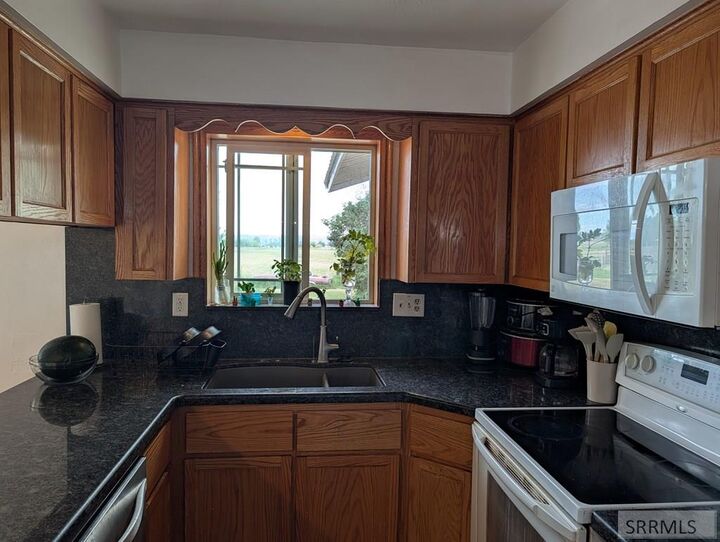 Property Photo:  58 N 4100 E  ID 83442 