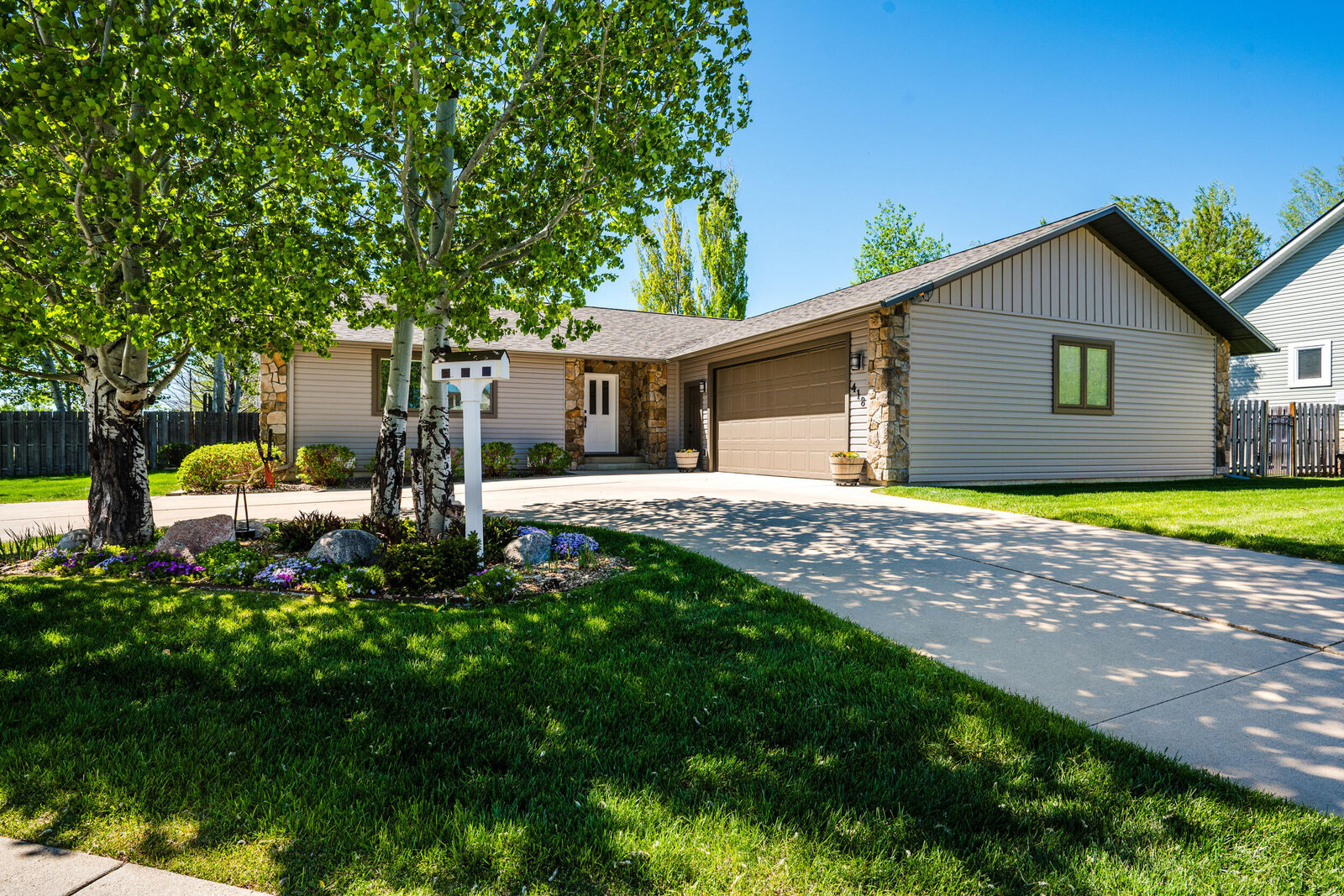 Property Photo: 418 Shadow Ridge Boulevard WY 82801