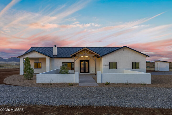 Property Photo: 12 Cattle Ranch Lane AZ 85611