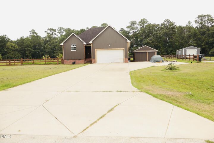 Property Photo: 259 Sandollar Court NC 27332