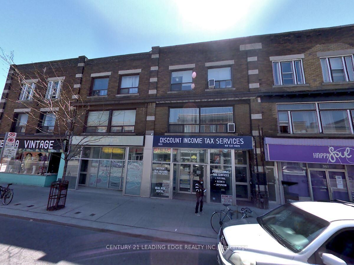 Property Photo:  959 Bloor Street W 1  ON M6H 1L7 