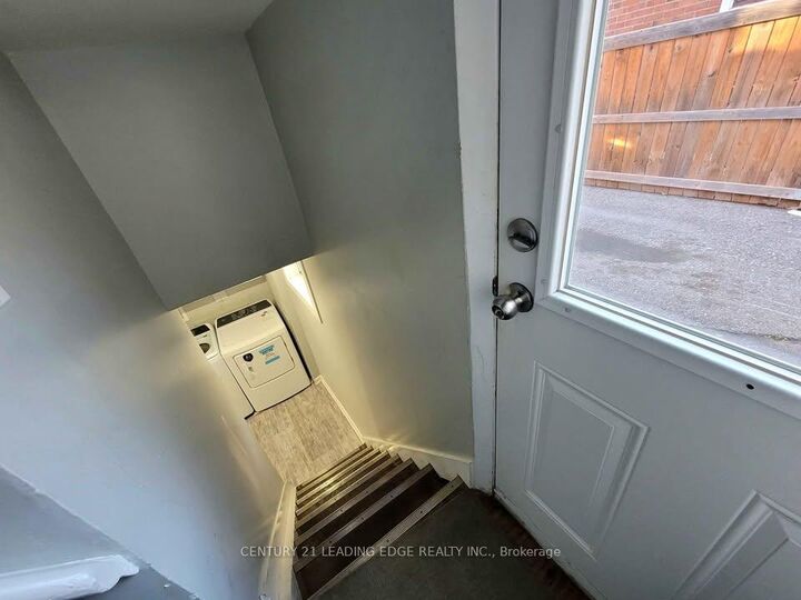 Property Photo:  105 Wye Valley Road  ON M1P 2A7 