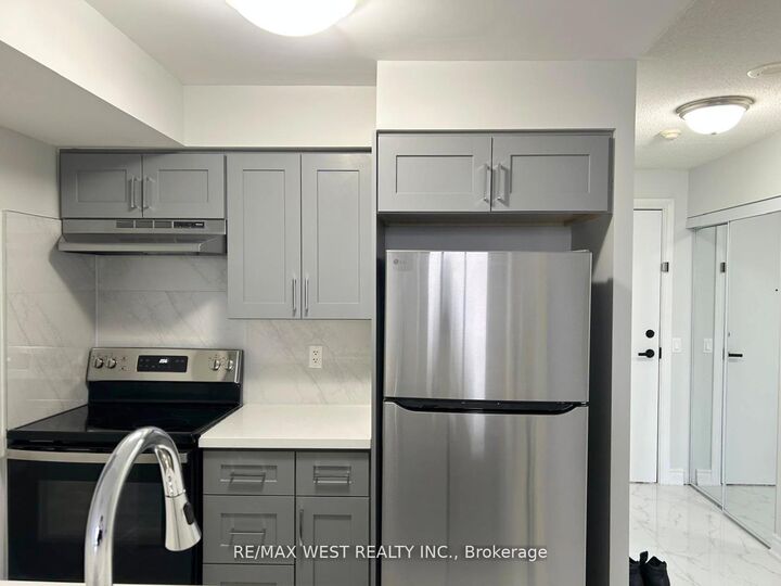 Property Photo: 700 Humberwood Boulevard 529 ON M9W 7J4