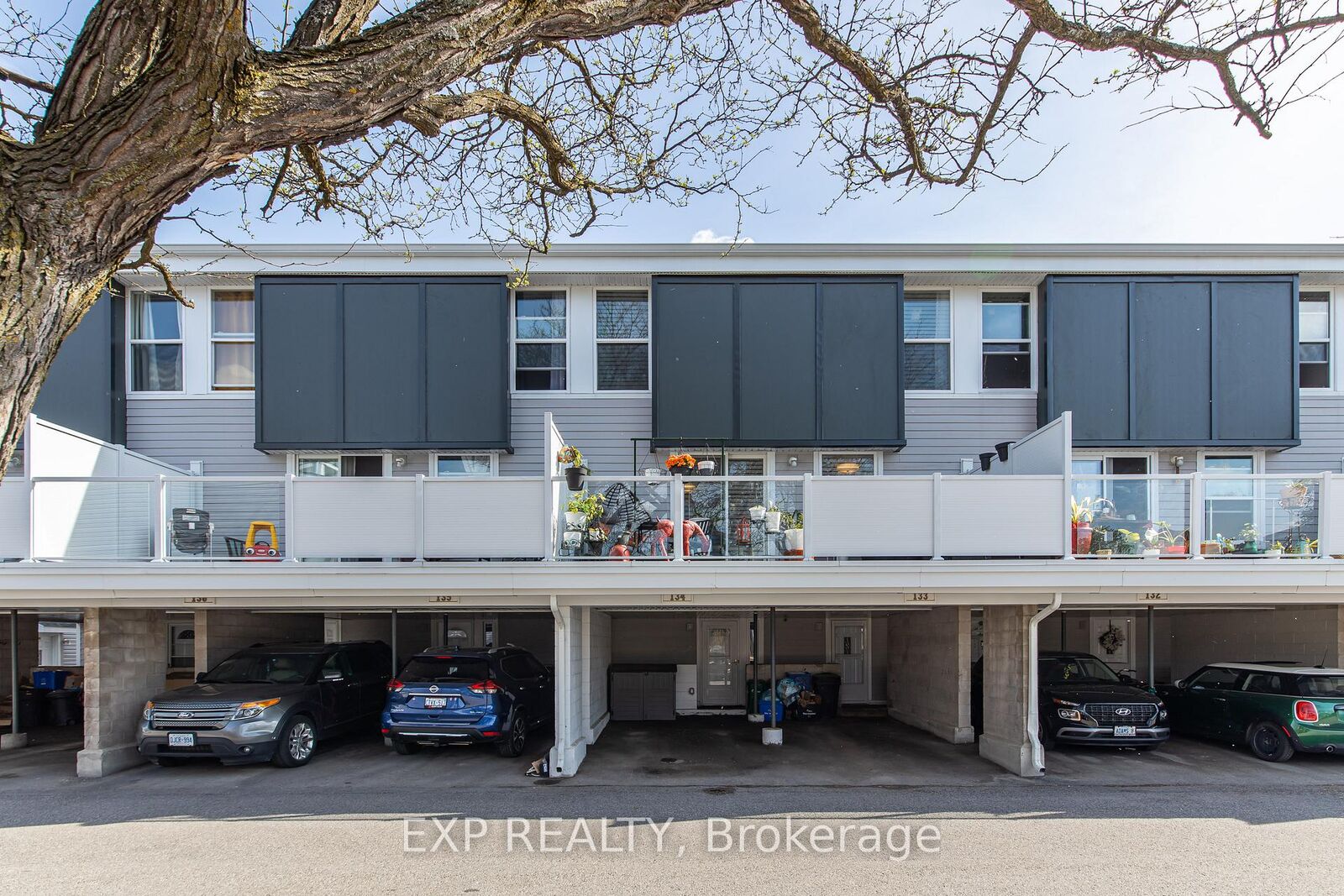 Property Photo: 3445 Uplands Drive 134 ON K1V 9N5