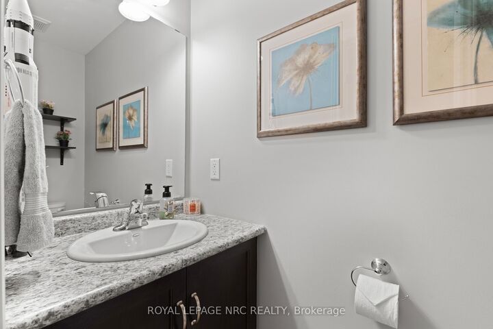 Property Photo: 377 Glancaster Road 15 ON L9G 0G4