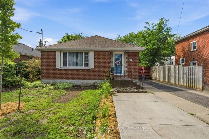 337 Bridge Street E — photo 1