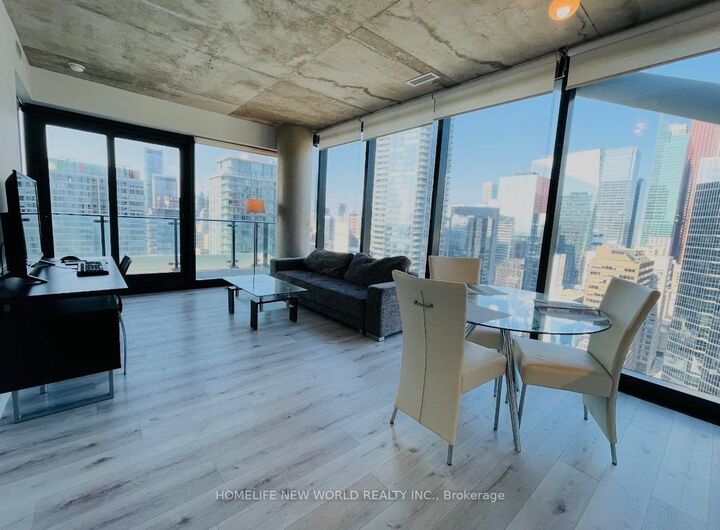 Property Photo:  224 King Street W 2703  ON M5H 0A6 