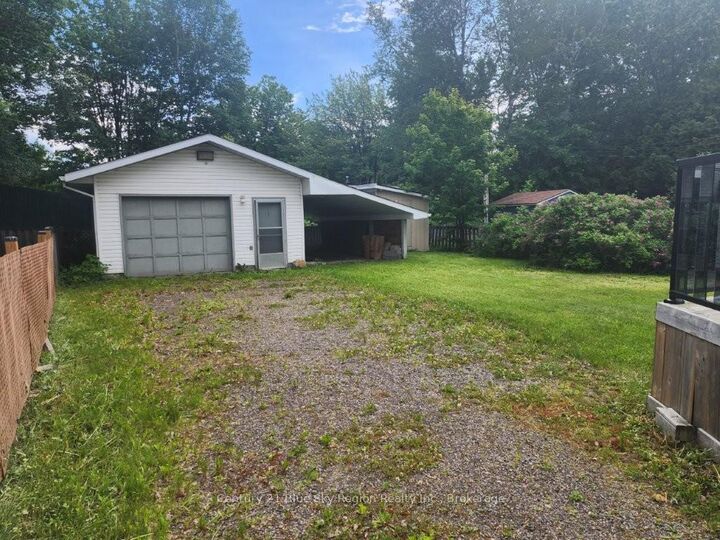 Property Photo:  677 Tackaberry Drive  ON P1B 8R1 