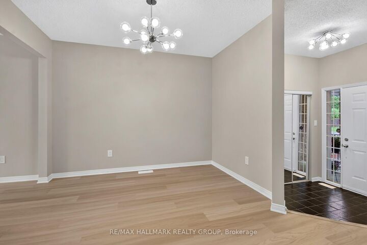 Property Photo: 66 Woodgate Way ON K2J 4E6